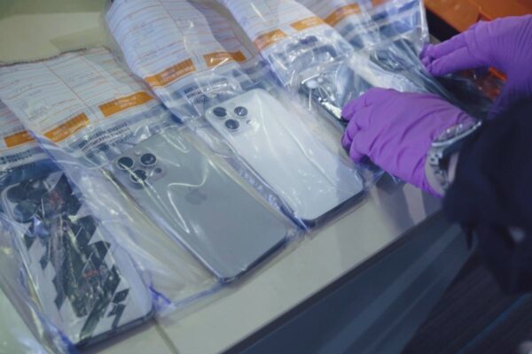 Police intercept international phone-smuggling ring after 40,000 devices stolen