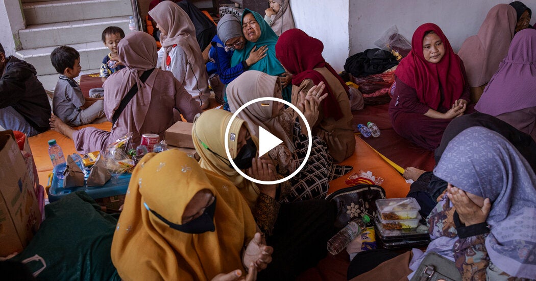 Rescuers Stop Search for Survivors in Indonesia School Collapse