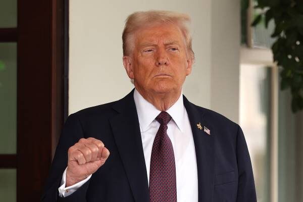 Trump eyes issuing $1,000-$2,000 ‘dividend’ checks for Americans — with the cash coming from $1T in tariff revenue