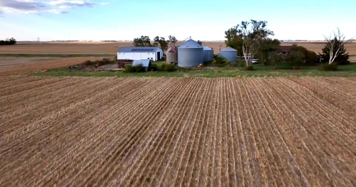 Farmers feel strain amid Trump's trade war: "It's very discouraging"