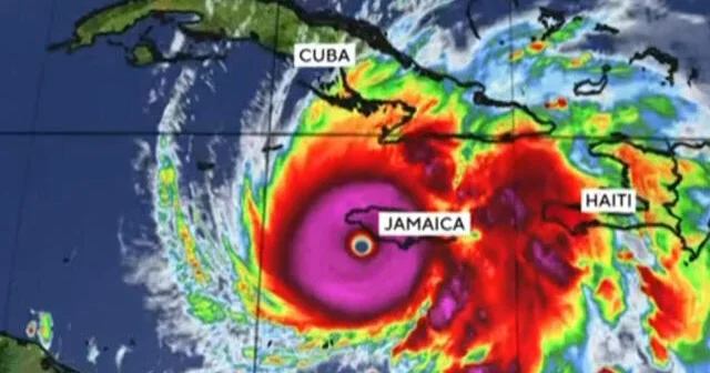 10/28: CBS Evening News Plus