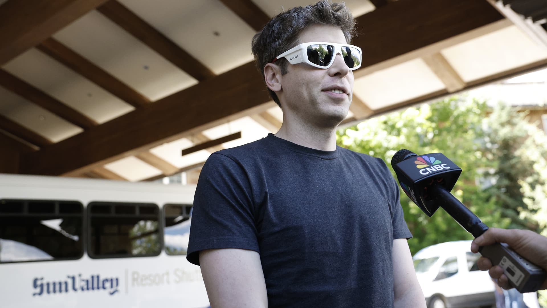 OpenAI unveils ChatGPT Atlas browser, sending Alphabet shares lower