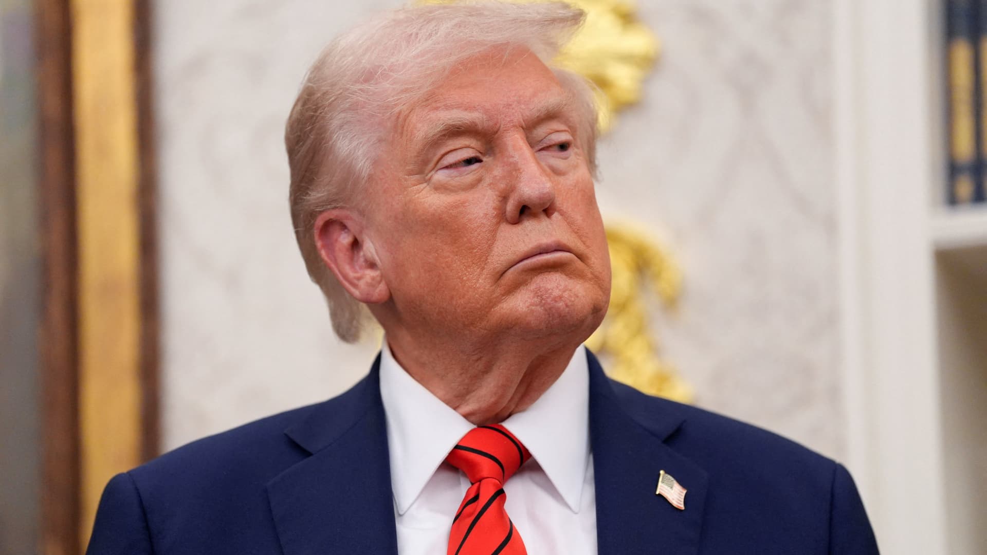 Trump post costs stocks $2 trillion in single day