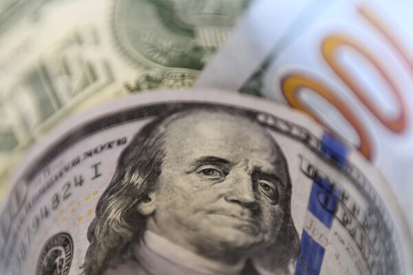 Dollar soft as Sino-U.S. trade tension weighs Dollar soft as Sino-U.S. trade tension weighs