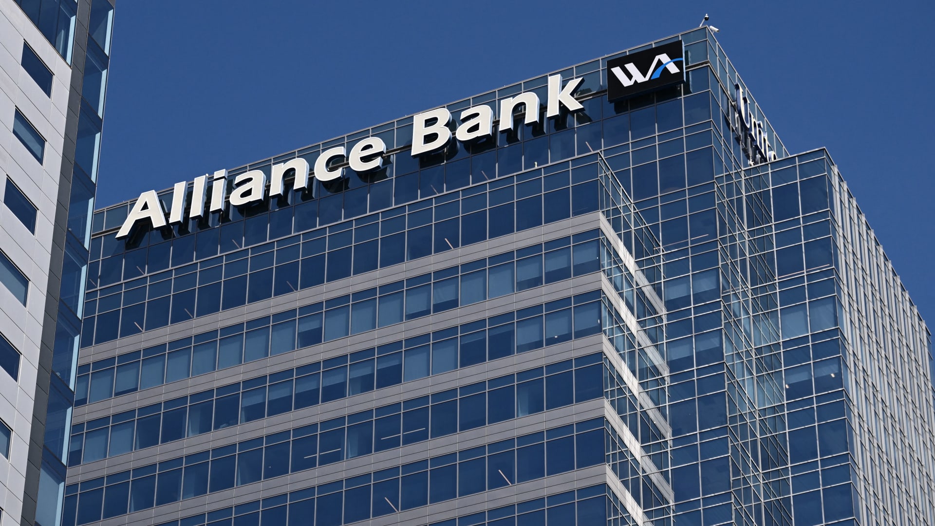Bad loans by regional banks should concern us all