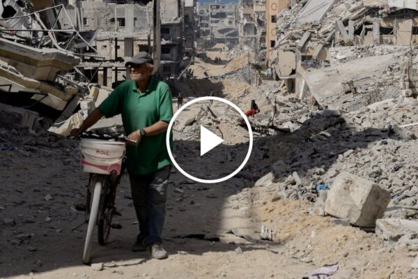 Residents Return to a Devastated Gaza City Residents Return to a Devastated Gaza City
