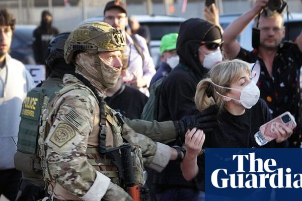 How Chicago is resisting Donald Trump’s immigration crackdown - video | Chicago