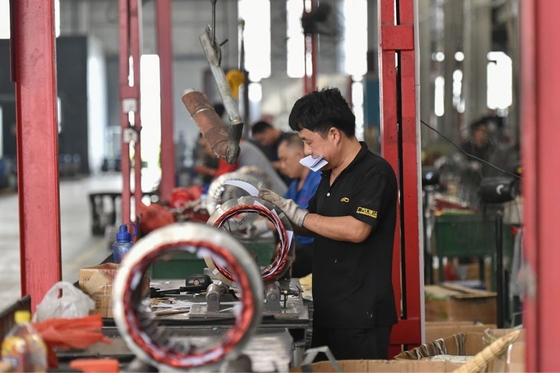 China’s New Economy Industries Rise on Labor, Tech Gains