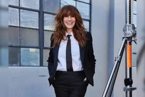 Julia Roberts concerned over young people’s use of mobile phones | Julia Roberts concerned over young people's use of mobile phones |