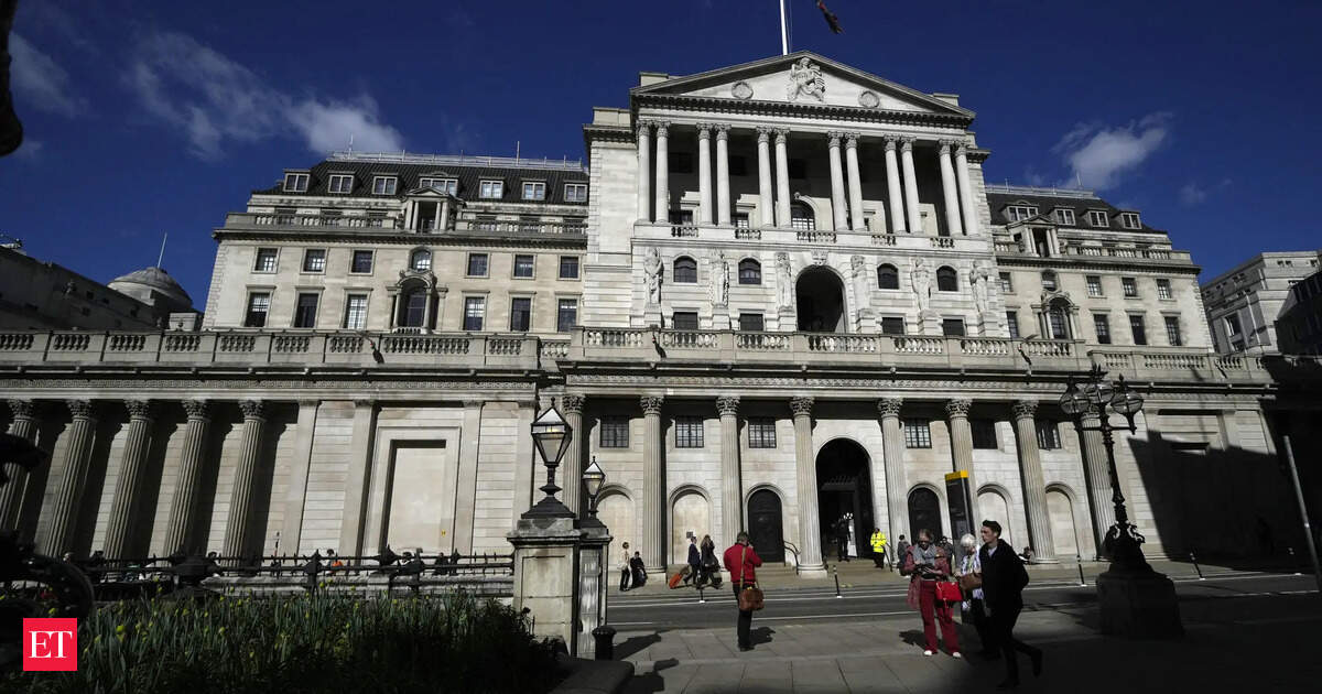 UK economy grows 0.1% in August after July slump