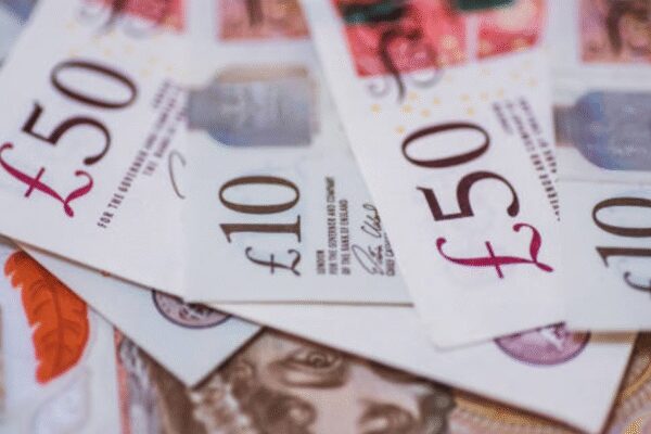 UK launches ‘Sterling 20’ club to drum up investment UK launches 'Sterling 20' club to drum up investment