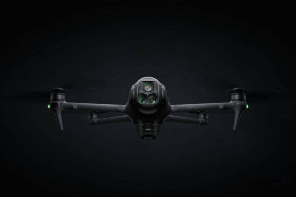 US senator sends letter to FCC to ban China's two biggest drone makers