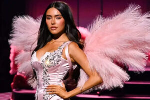 Justin Herbert’s girlfriend Madison Beer reveals how a last-minute Angel wing redesign saved her Victoria’s Secret Fashion Show debut | NFL News Justin Herbert's girlfriend Madison Beer reveals how a last-minute Angel wing redesign saved her Victoria’s Secret Fashion Show debut | NFL News