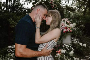 “The most doomed celebrity pairing”: Swifties slam Taylor Swift’s romance with Travis Kelce as a PR fantasy lacking real emotion | NFL News “The most doomed celebrity pairing”: Swifties slam Taylor Swift’s romance with Travis Kelce as a PR fantasy lacking real emotion | NFL News