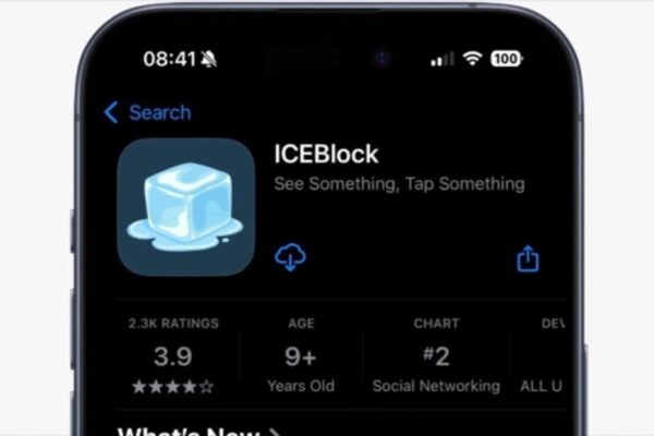Apple removes apps that allow anonymous reporting of ICE agent sightings