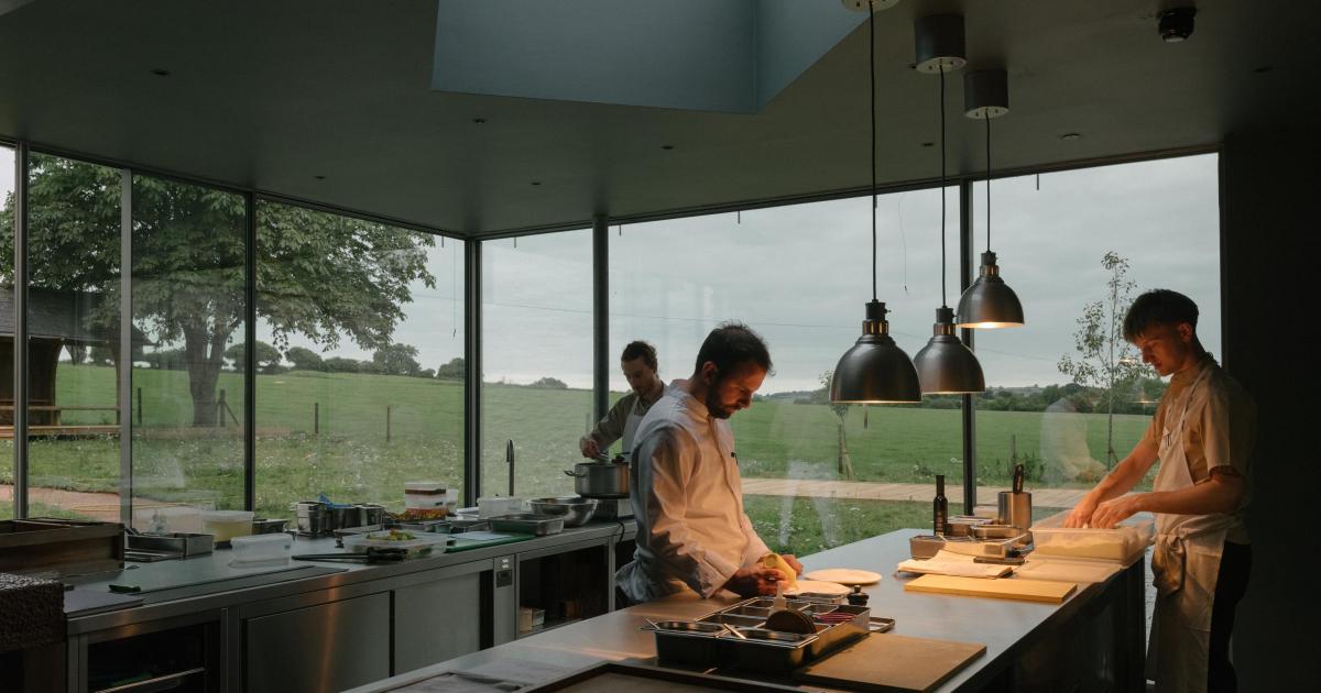 Michelin restaurant near Stourhead named the best in the UK