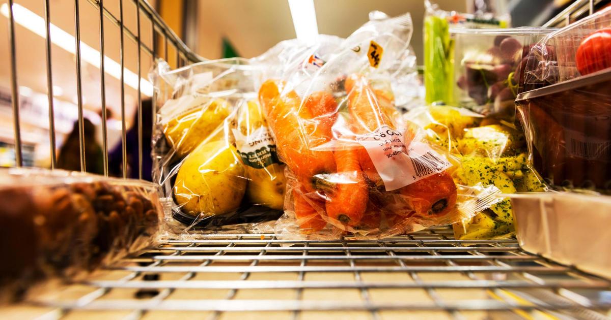 UK supermarkets warn business rates rise could push up food inflation