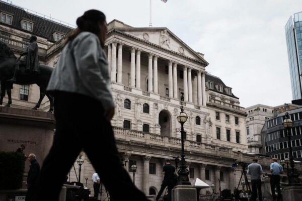 ‘Rising’ risk UK economy will fall into negative growth, says Bank’s Taylor