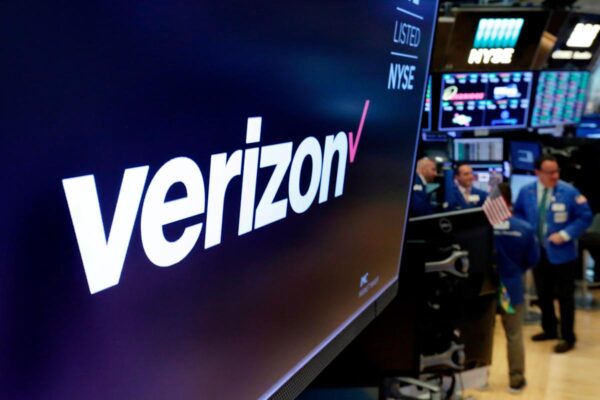 Verizon teams up with AST SpaceMobile to provide cellular service from space Verizon teams up with AST SpaceMobile to provide cellular service from space