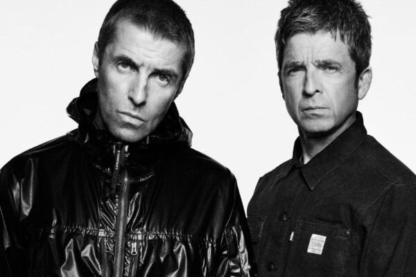 Oasis fans demand heartfelt apology from Liam Gallagher