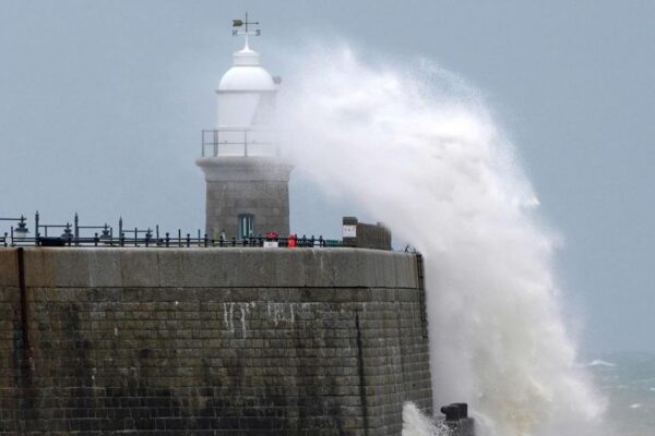 Heavy rain and wind warning as Storm Amy threatens travel disruption