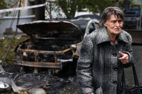 Deadly night-time Russian barrage hits Ukraine