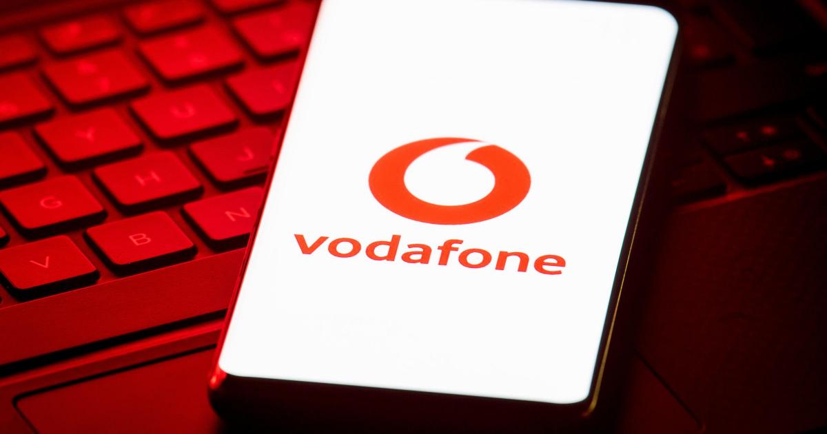 Thousands of Vodafone customers hit by internet outage