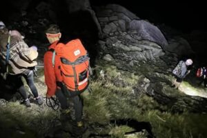 Lake District: 'Very apologetic' couple roped off fells in the dark