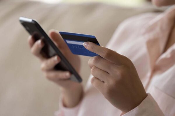 Consumer belt-tightening takes toll on UK firms, report reveals