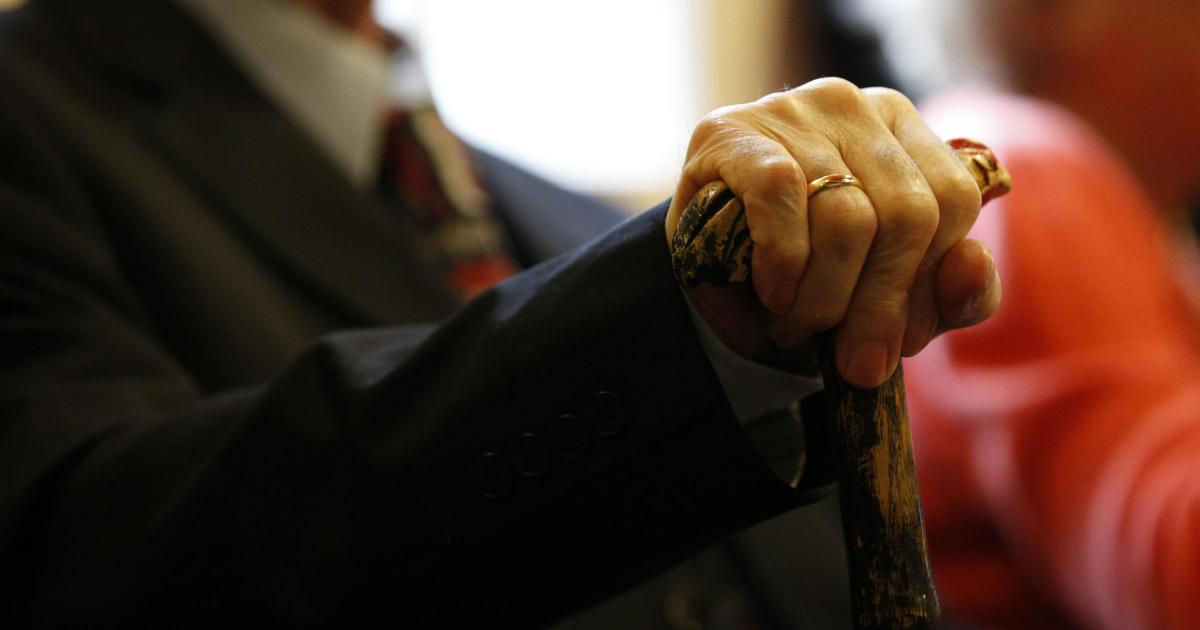 Elderly should socialise to improve health resilience – research suggests
