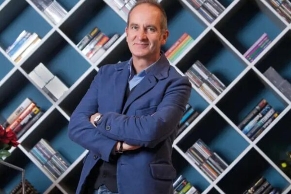 Grand Designs: Terminally ill woman builds a Viking hall