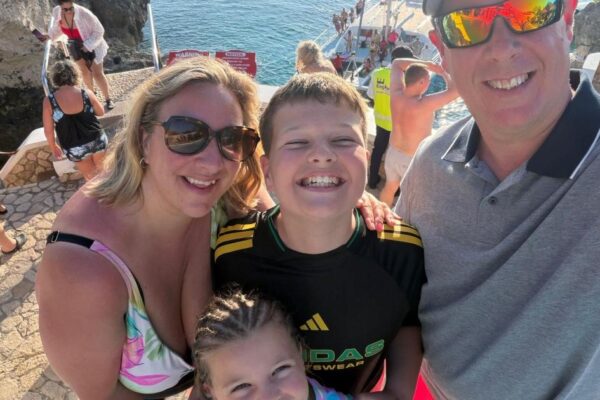 British tourist ‘completely let down’ by UK’s response to Hurricane Melissa