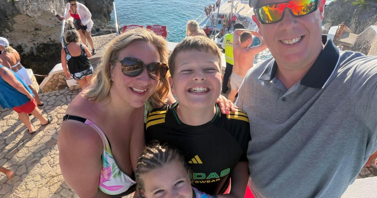 British tourist ‘completely let down’ by UK’s response to Hurricane Melissa