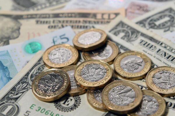 Pound suffers further falls as UK’s fiscal troubles set to deepen