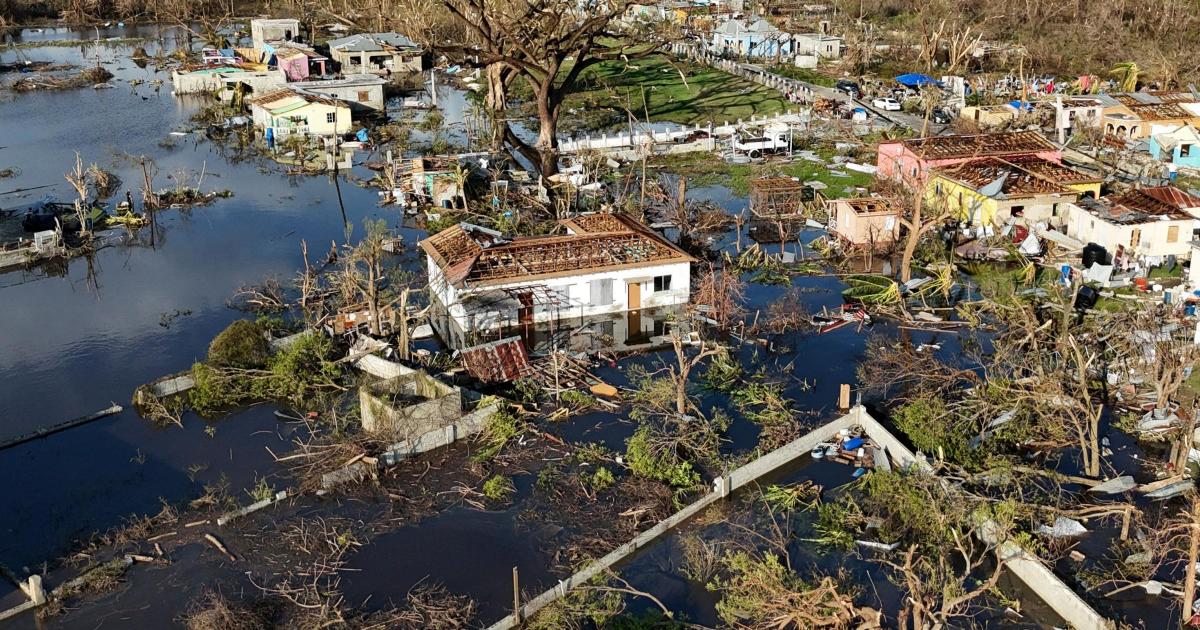 UK to provide extra £5m to aid recovery from Hurricane Melissa