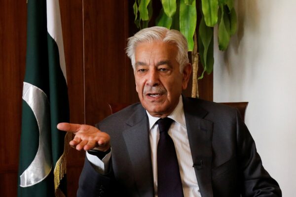 Pakistan minister warns of ‘open war’ with Afghanistan if peace talks fail | Politics News Pakistan minister warns of ‘open war’ with Afghanistan if peace talks fail | Politics News