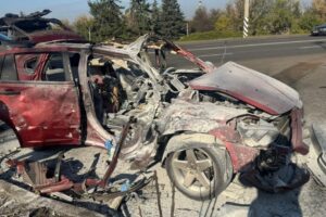Russian drone kills two Ukrainian journalists on Donetsk eastern front line | Russia-Ukraine war News