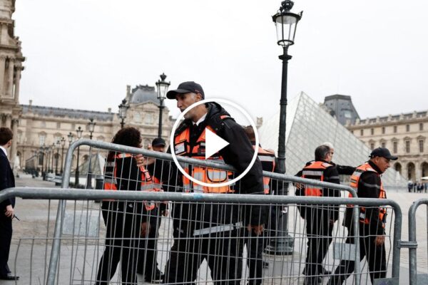 Louvre Remains Closed Day After Brazen Jewel Heist