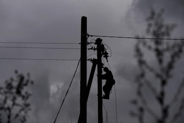 Ukrainians brace for another winter of power cuts as Russia shifts tactics Yahoo news home