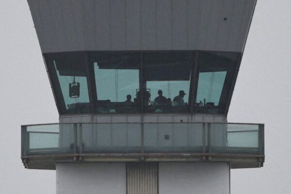 Air traffic controller shortages emerge, US transportation secretary says Yahoo news home