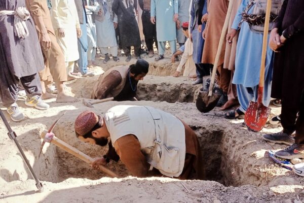 Afghanistan and Pakistan have agreed to an immediate ceasefire, Qatar says