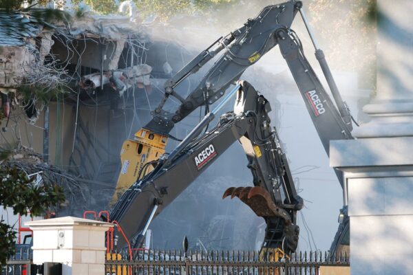 Demolition of the White House's East Wing starts for Trump's ballroom project