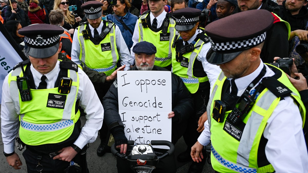 Met arrest at least 175 in London