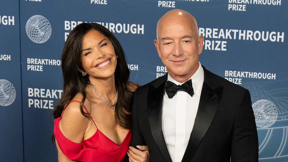 Jeff Bezos and Lauren Sanchez twin in matching outfits in Paris