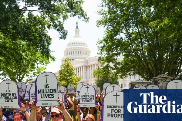 Biggest US labor unions fuel No Kings protests against Trump: ‘You need a voice to have freedom’ | US unions