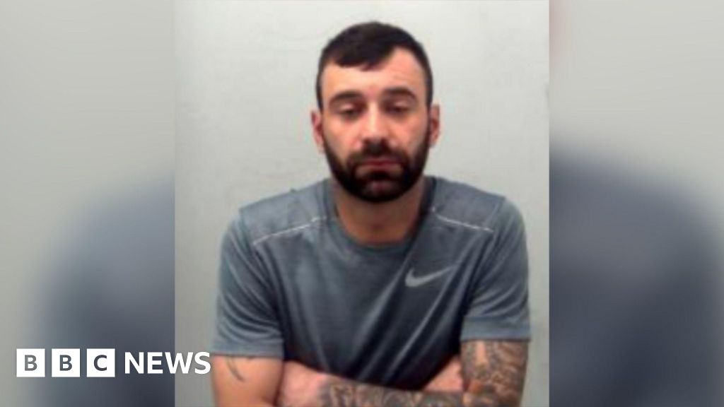 Southend prisoner escaped transport vehicle, police say