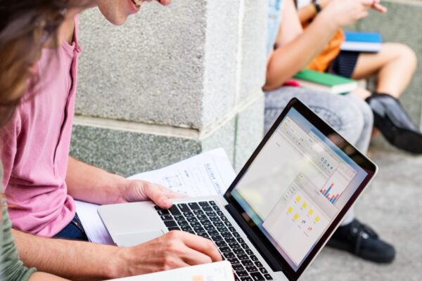 Why Teachers Are Adopting Education Apps to Enhance Learning Why Teachers Are Adopting Education Apps to Enhance Learning