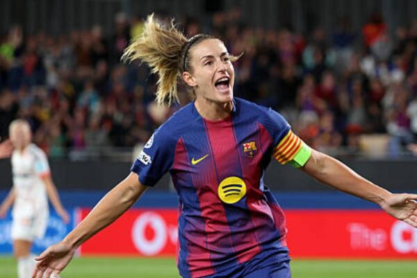 Alexia Putellas leads Barça to a champion’s-style debut
