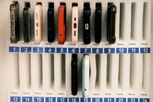 Teachers notice better engagement as phones disappear | Sierra Vista Teachers notice better engagement as phones disappear | Sierra Vista