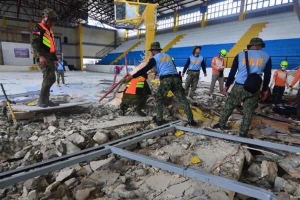 Philippines hit by 6.9 magnitude earthquake, dozens dead – DW – 10/01/2025